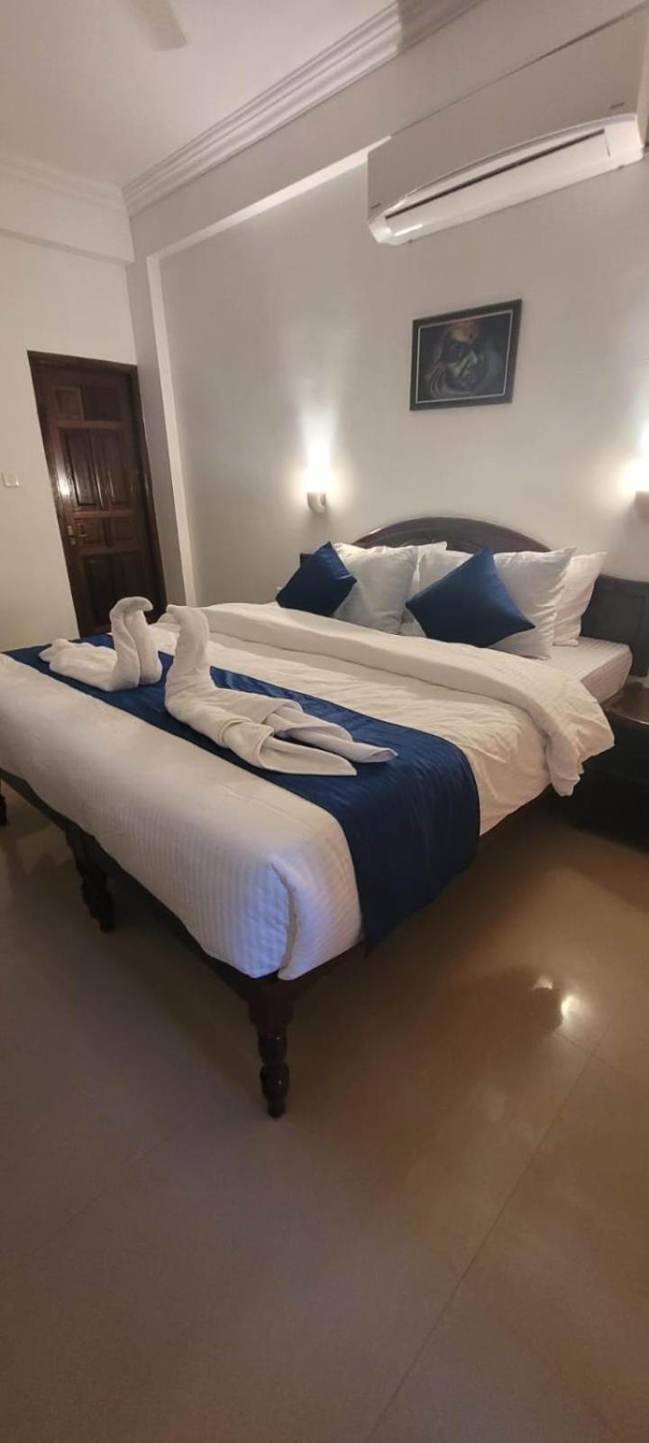 Tippys Beach Resort Kovalam Luaran gambar