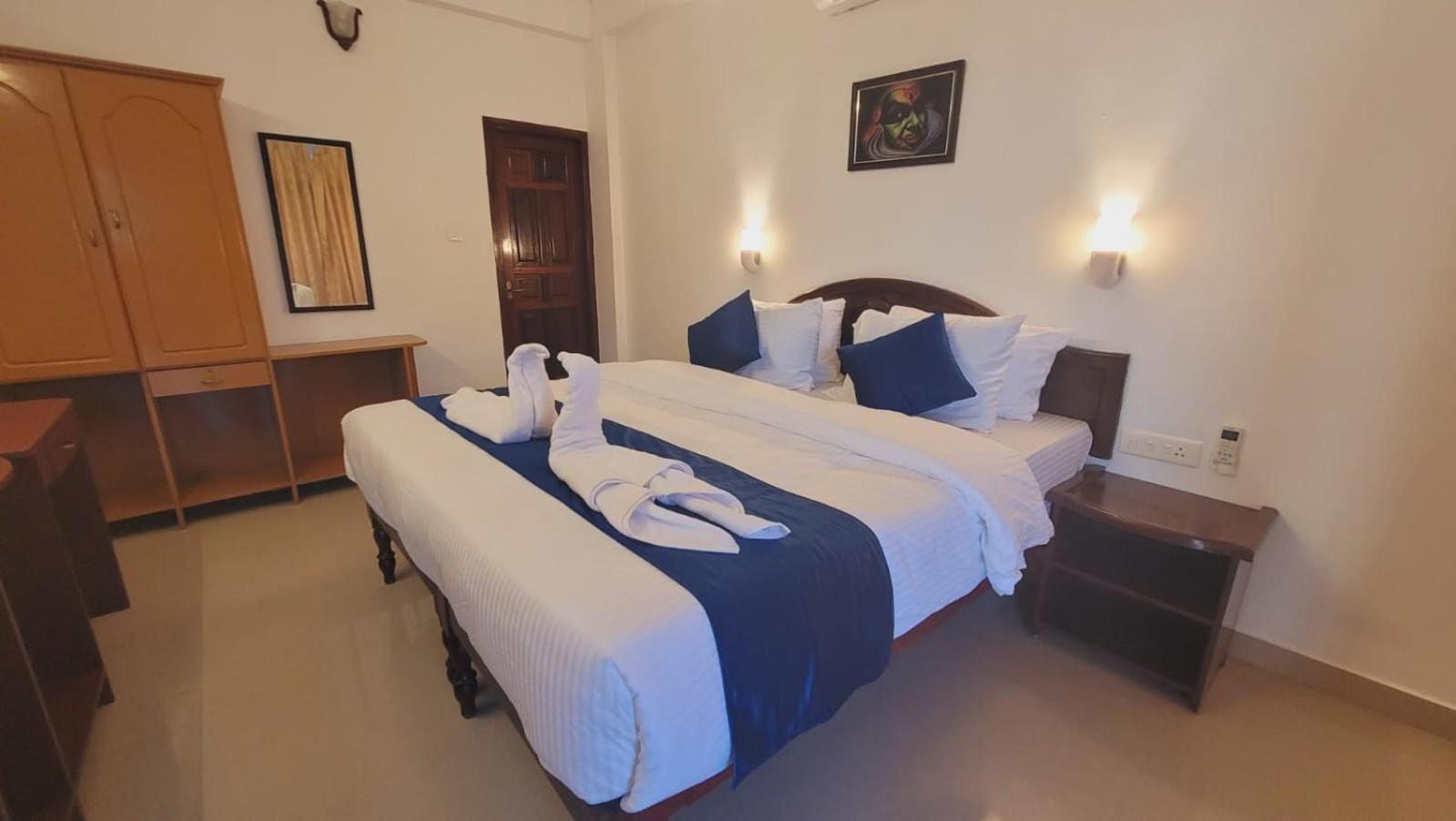 Tippys Beach Resort Kovalam Luaran gambar