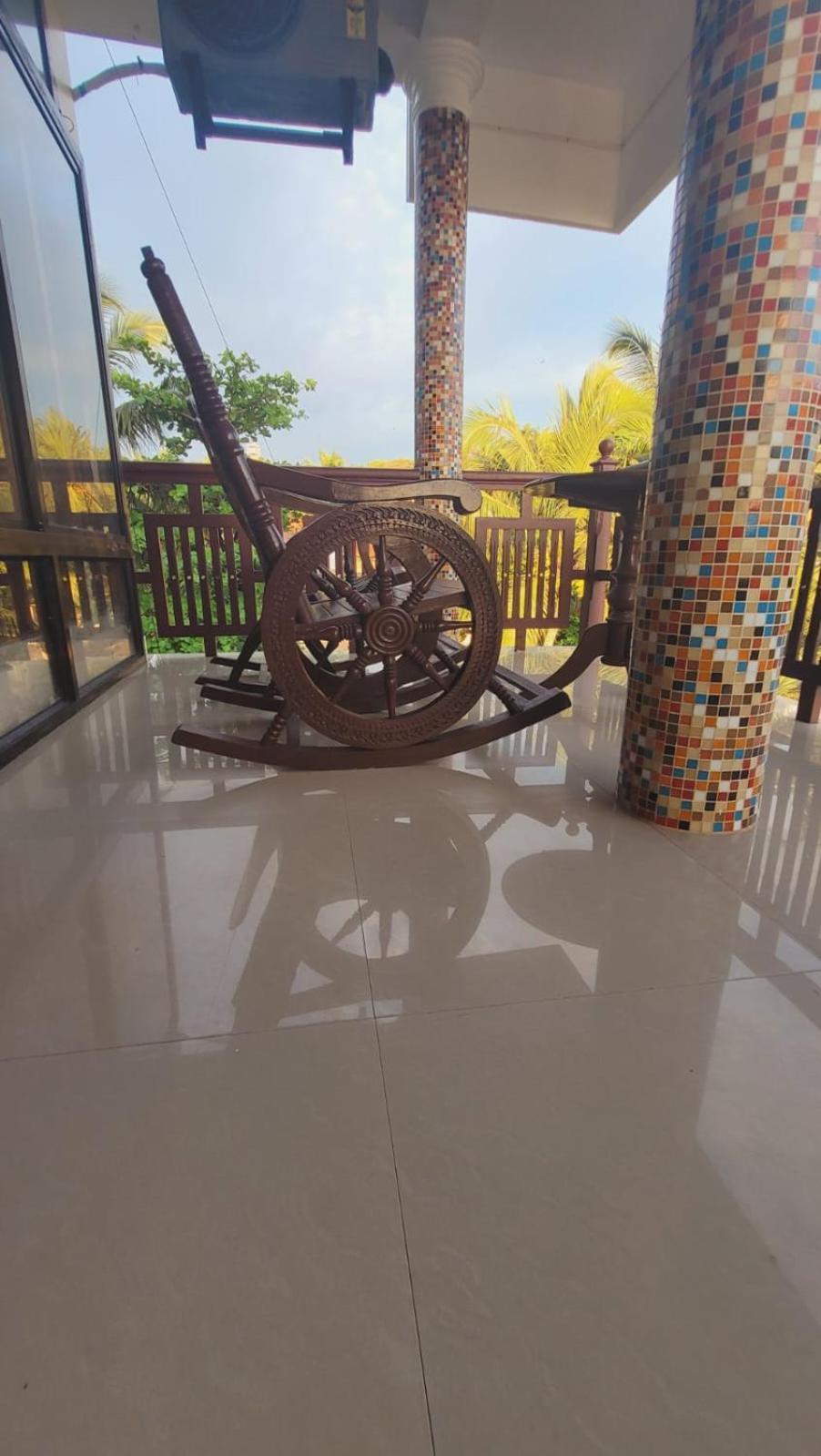 Tippys Beach Resort Kovalam Luaran gambar