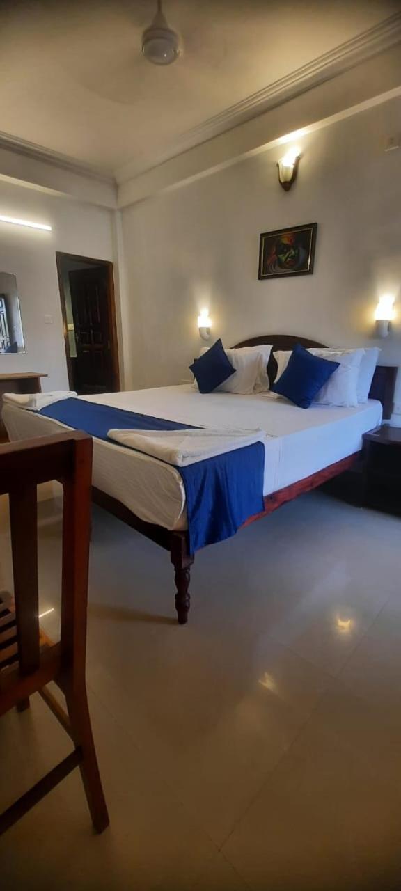 Tippys Beach Resort Kovalam Luaran gambar